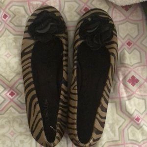 Aerosoles flats - never worn